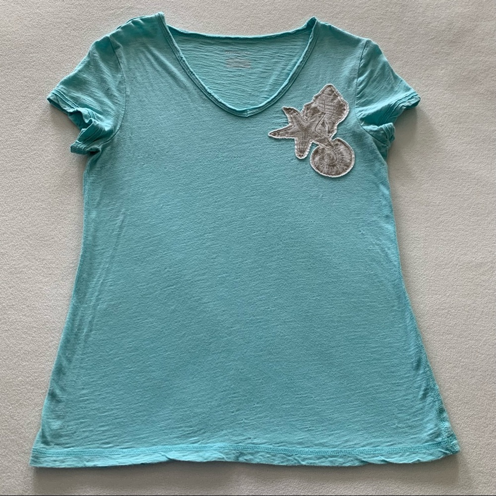 Merona Cute Aqua Tee w/ Seashell details M